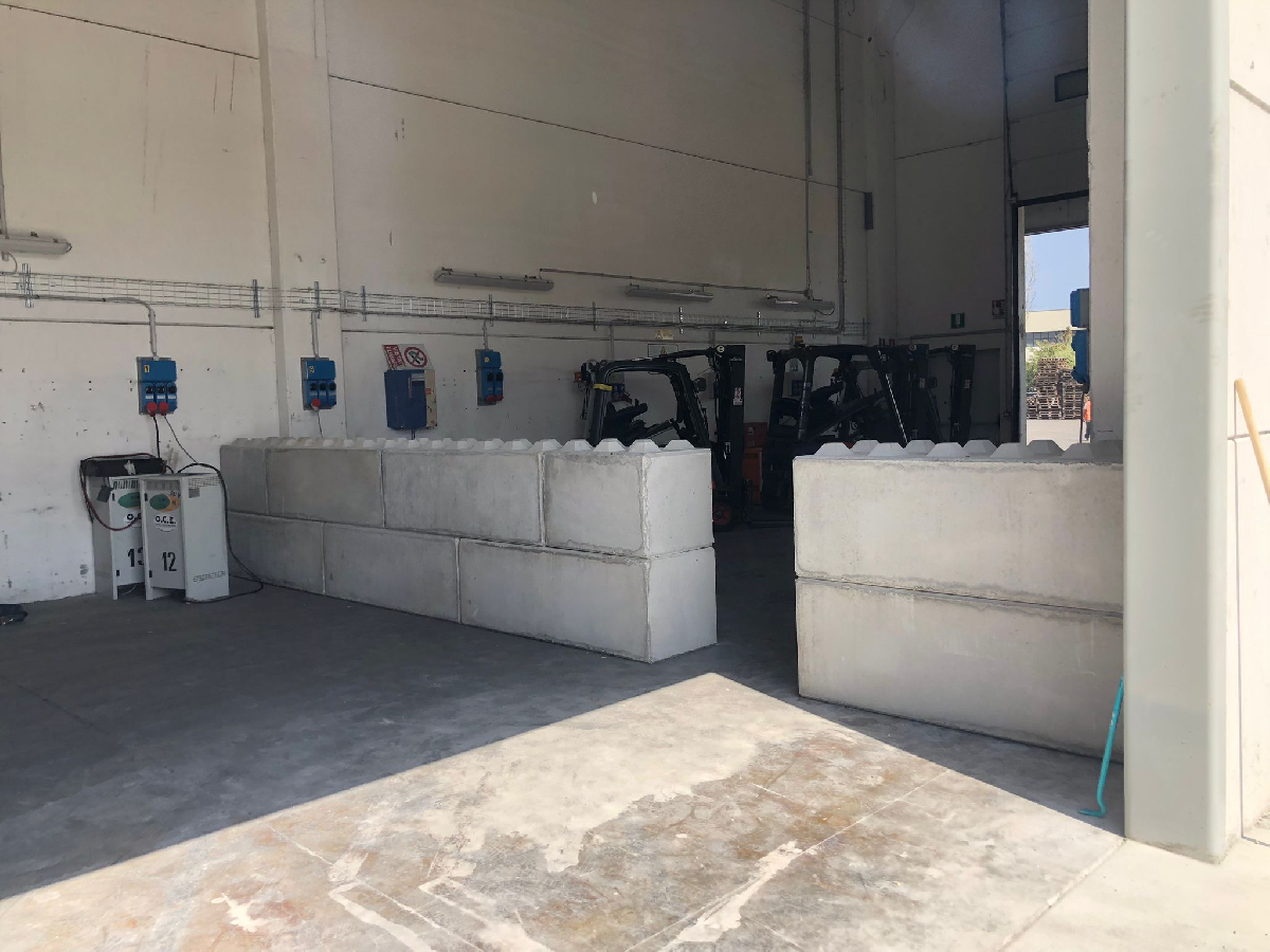 Sani Block | Sani Rino -  impresa di scavi, demolizioni civili, speciali, edilizia industriale